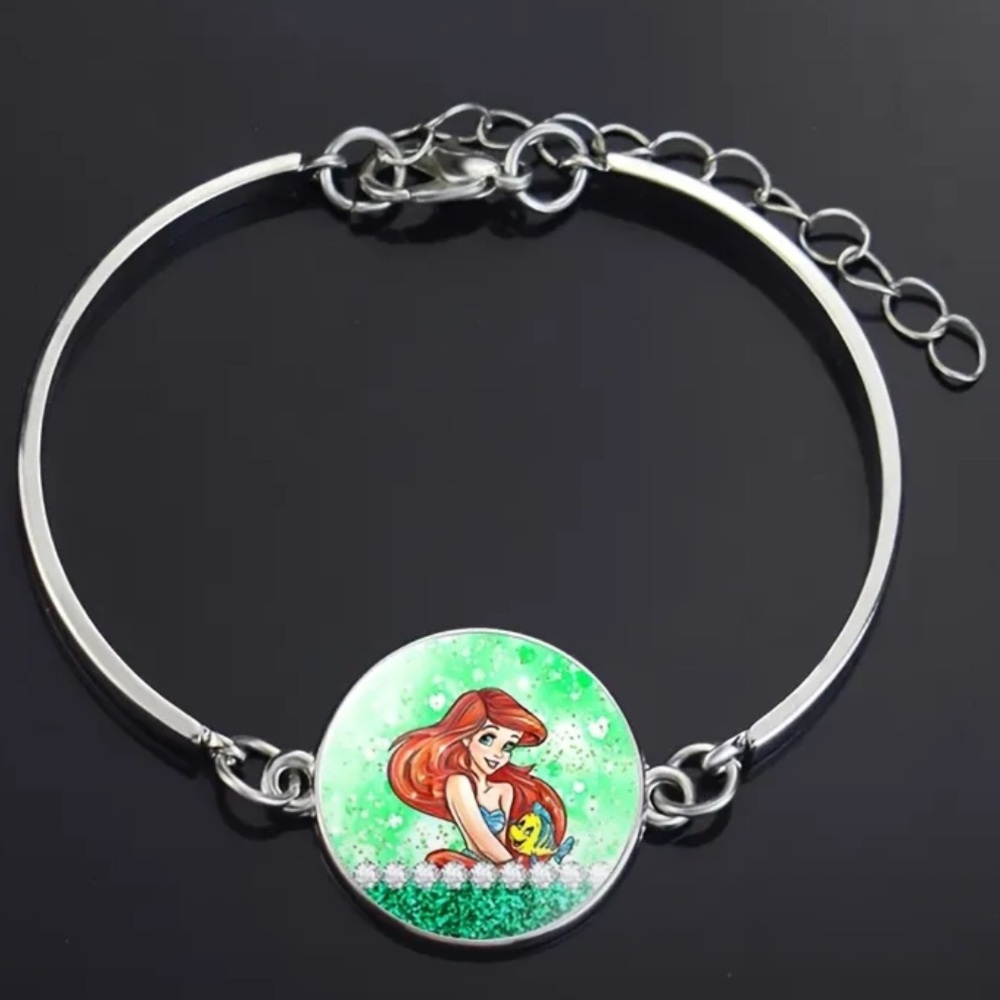 Silver Ariel Bracelet with Flounder. New.
